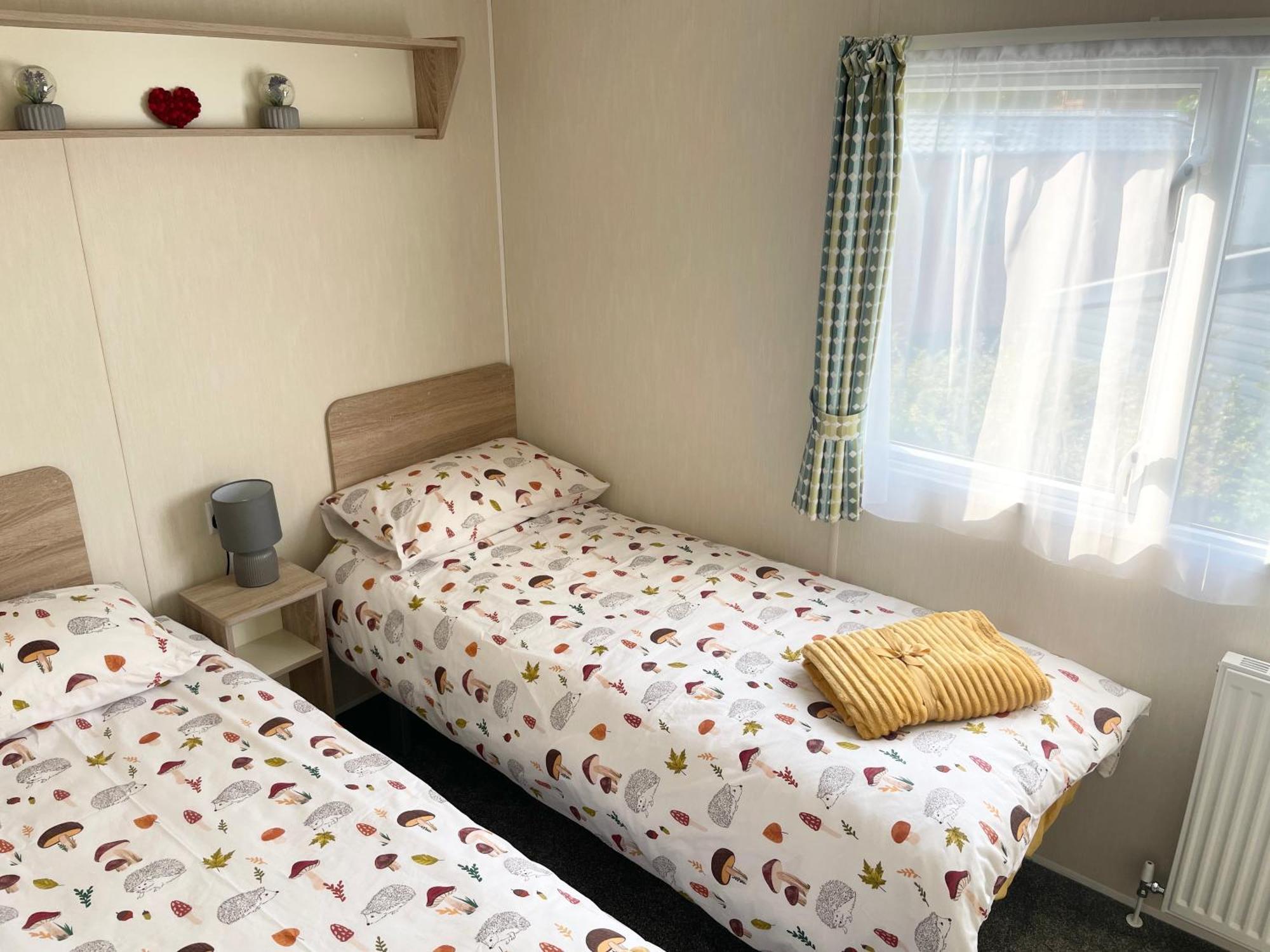 Вилла No 61 Brynteg Country & Leisure Retreat Cwm-y-glo Экстерьер фото