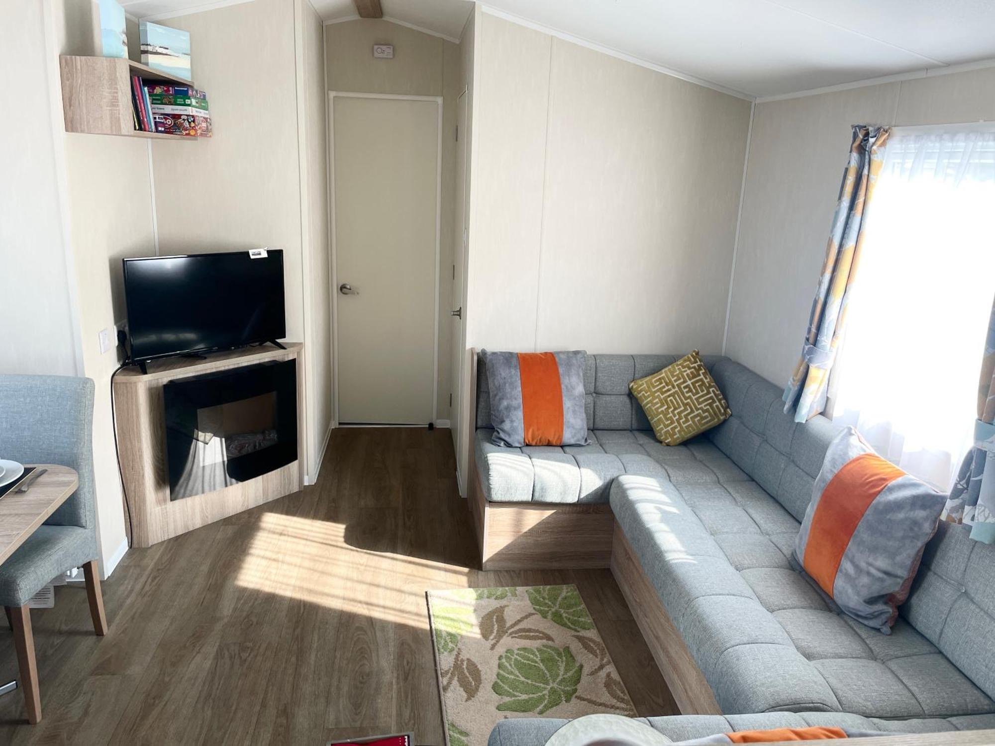 Вилла No 61 Brynteg Country & Leisure Retreat Cwm-y-glo Экстерьер фото