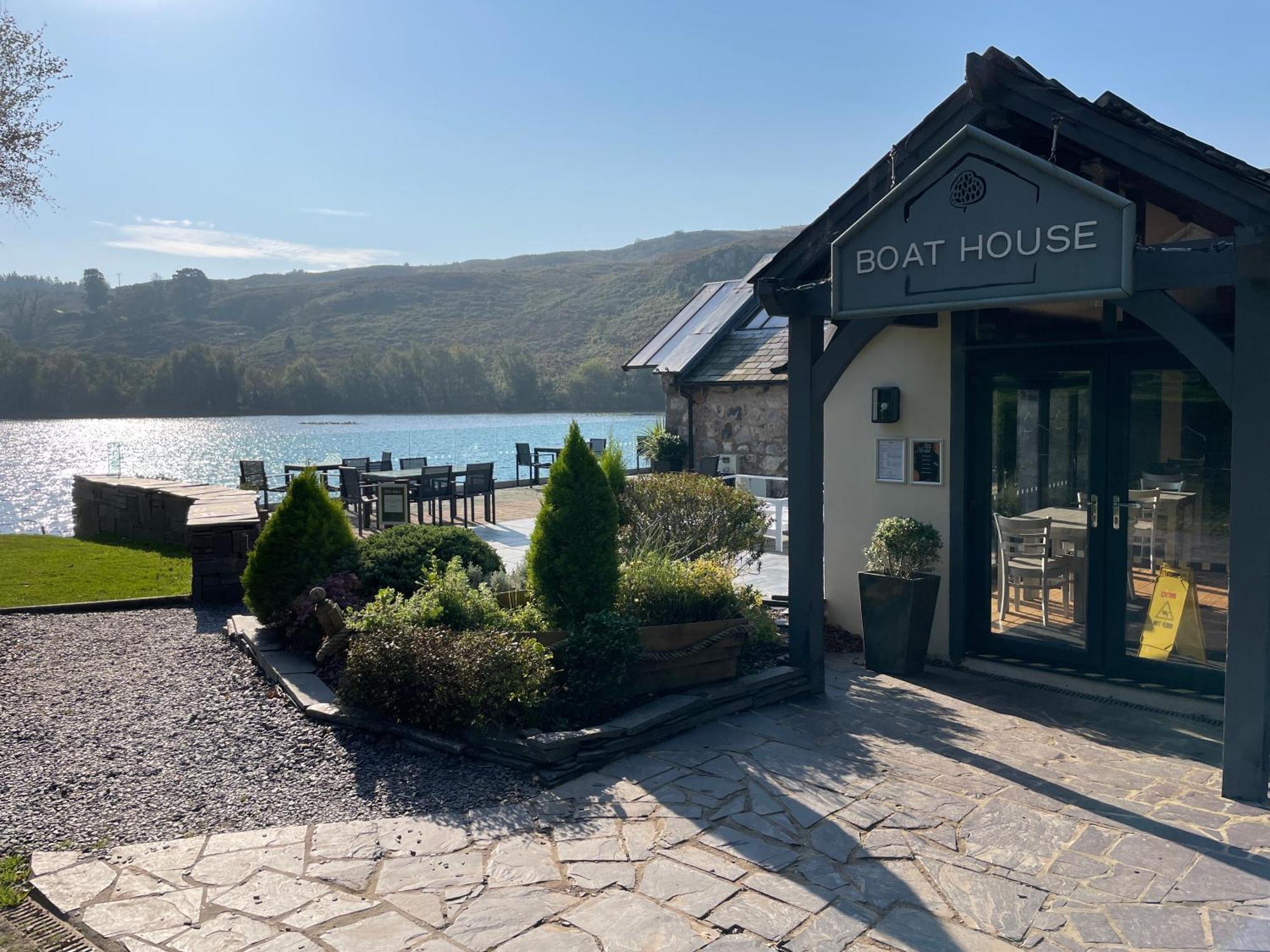 Вилла No 61 Brynteg Country & Leisure Retreat Cwm-y-glo Экстерьер фото